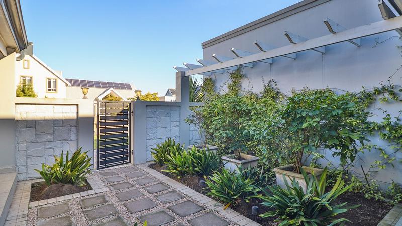 4 Bedroom Property for Sale in Kingswood Golf Estate Western Cape
